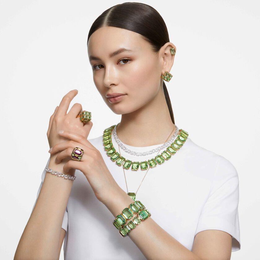swarovski قلادة millenia، لون أخضر، طلاء ذهبي