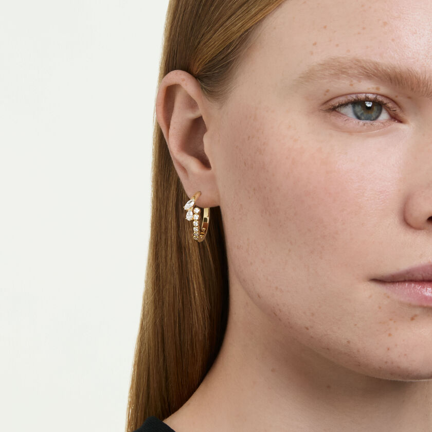 swarovski أقراط حلقية mesmera، قطع متنوع، لون أبيض، لمسة نهائية من الذهب عيار 18 قيراط