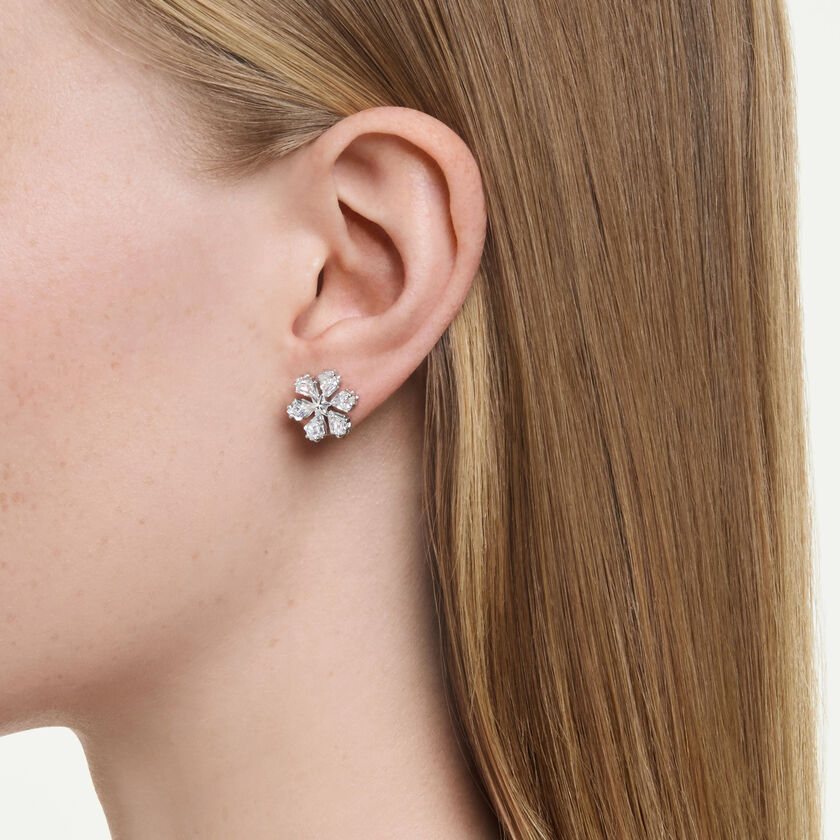 swarovski idyllia stud earrings  mixed cuts  snowflake  white  rhodium plated