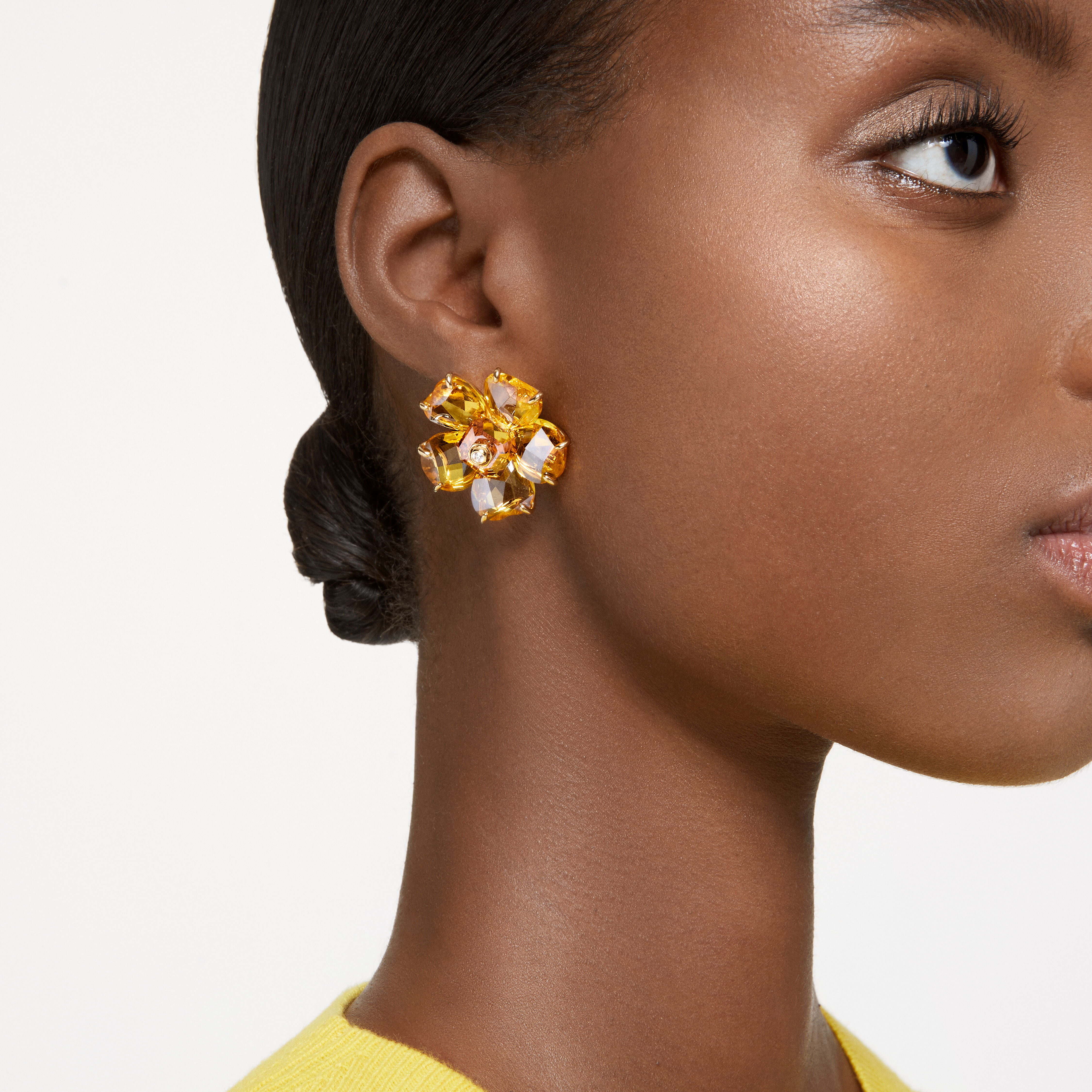 Stud earrings new arrivals