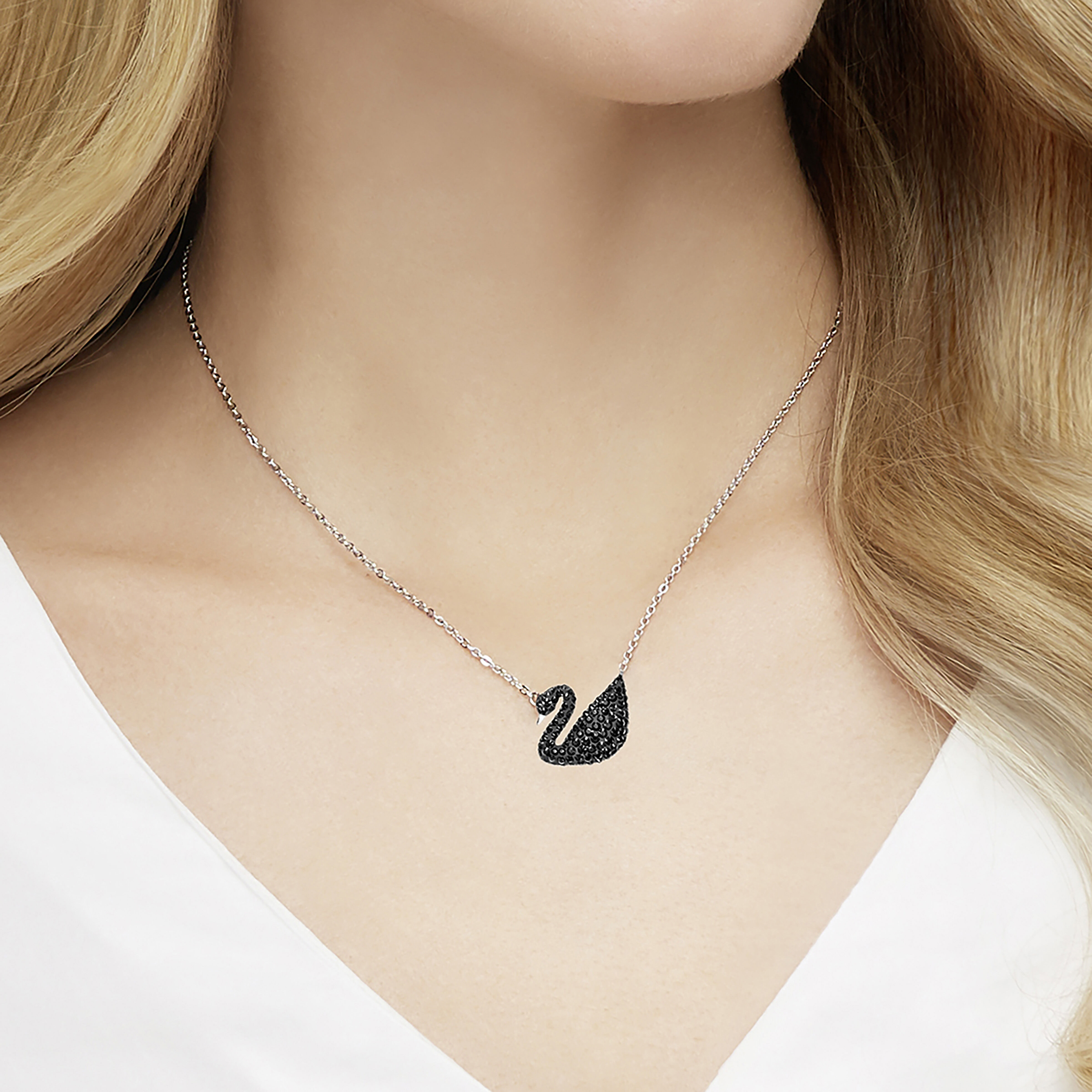 Swarovski 2 store swan necklace