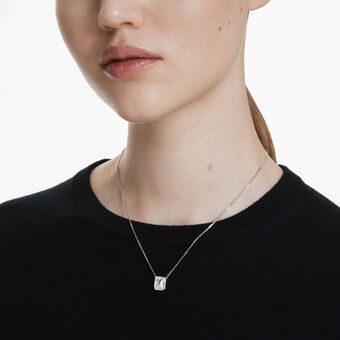 swarovski قلادة stilla، قطع مثمن، لون أبيض، طلاء روديوم