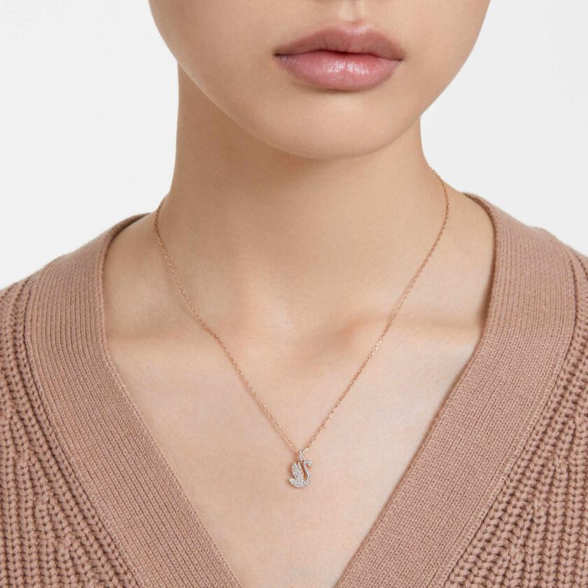 swarovski قلادة swan، على شكل بجعة، حجم صغير، لون أبيض، طلاء بلون ذهبي وردي