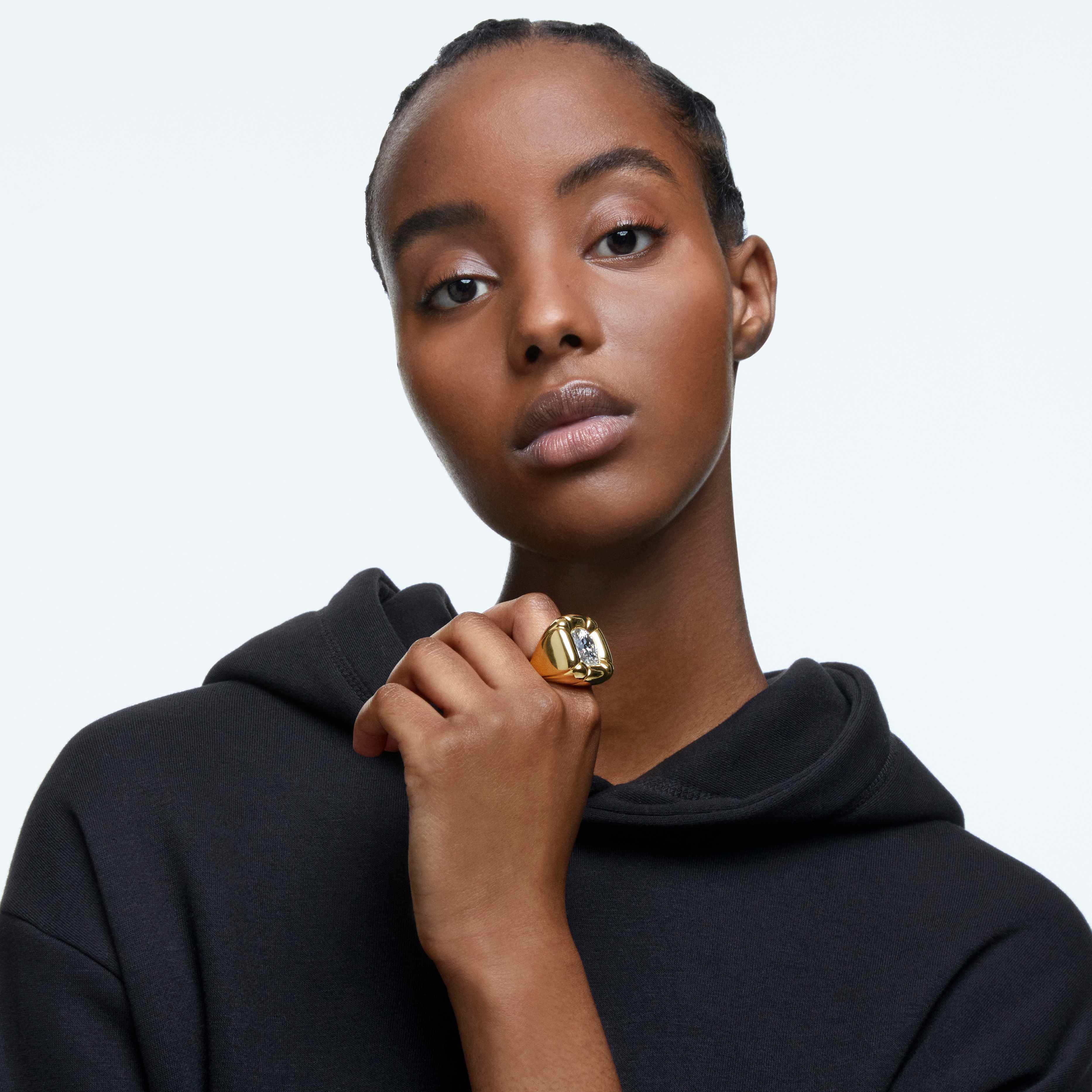 swarovski خاتم dulcis كوكتيل، مزدان بكريستالات مربعة بحواف دائرية، طلاء باللون الذهبي