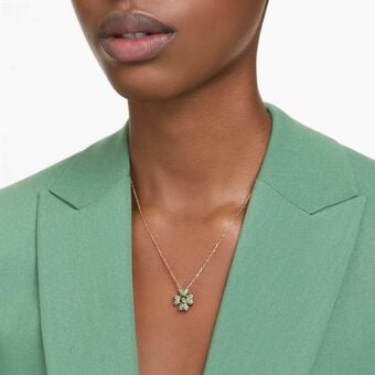 swarovski idyllia pendant  clover  green  18k gold finish