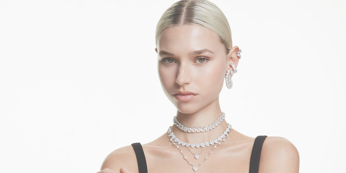 swarovski عقود شوكر مرصعة بالكريستال